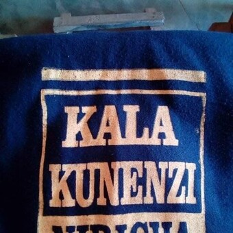 &Ccedil;omm&aacute;&ntilde;d&eacute;r Manu