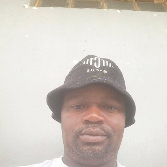Mazinho Vincent Mo-Meat
