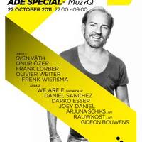 Onur Özer - 2011-10-22 @ Cocoon, MuzyQ ADE Special by cmgm