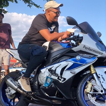 Dingane Tino Dhlamini