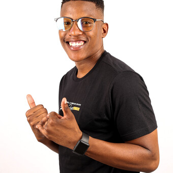 Twinny T Kea Masango(068 431 5560))