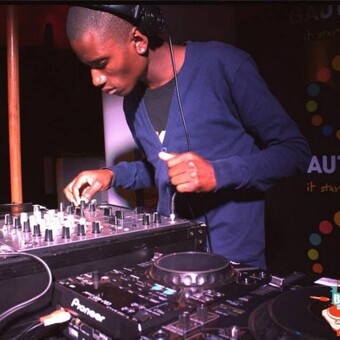 Richie Dj-Small Zitha