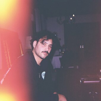 Plut&oacute;n Aparte