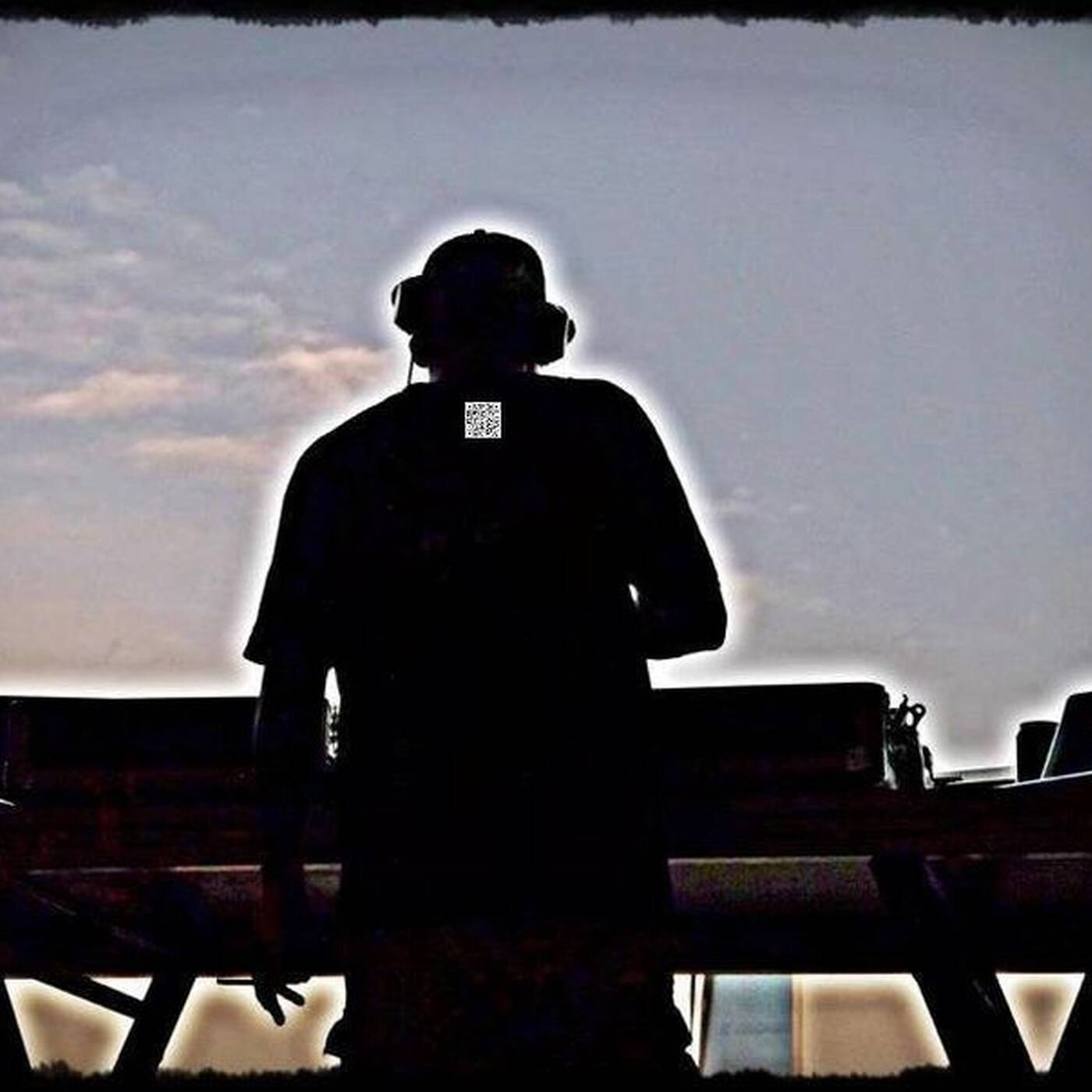 Loading...