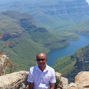 Vusumuzi Sibal'khulu Dlamini