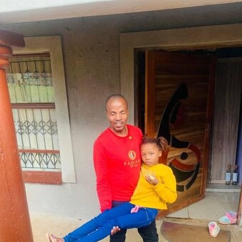 Mzizi Siskza Mlotshwa