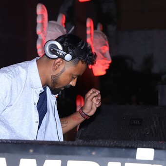 DeejaySunil Indori