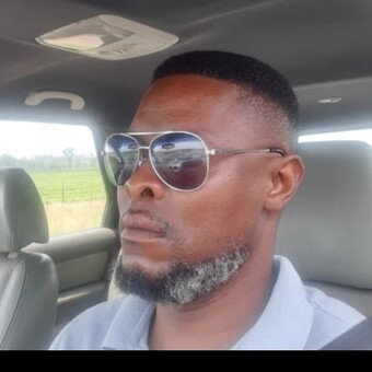 Bongani Mthombeni Dumako