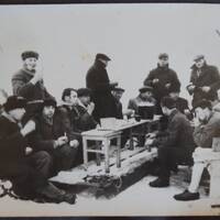 Chronik der Katharina Frank - Kapitel 3.8. - [VERSCHLEPPUNG] Geteilte Geschenke und Einäugleins Versterben by Landsmannschaft der Banater Schwaben Heilbronn