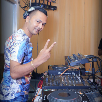 Dj BaPpi (+8801711071241)