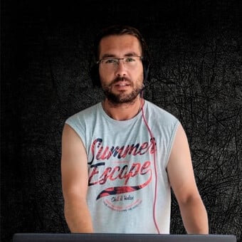 DJ ZUKI