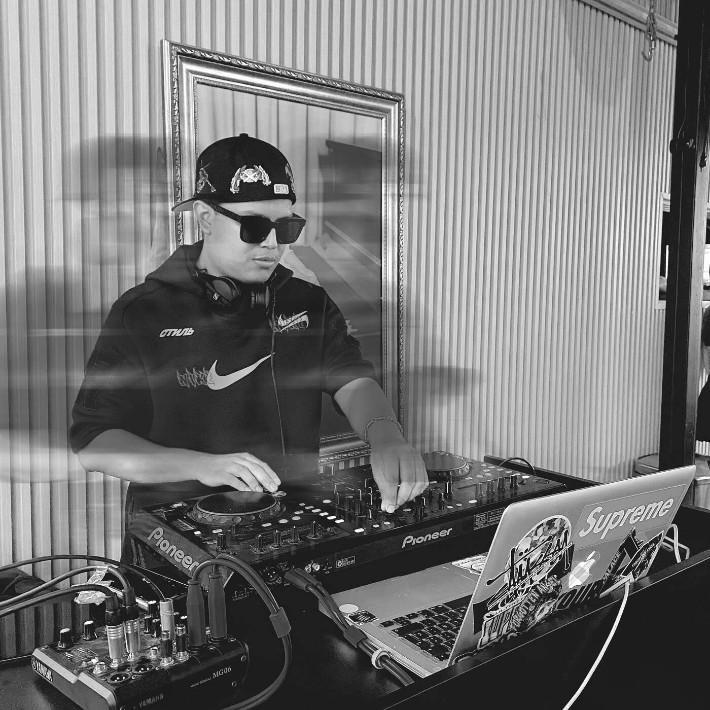 LIVE - SUPER BOWL WARM UP 05 @ SOCIAL KITCHEN GASTRO episode artwork