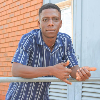 K&icirc;nğ C&ouml;űtińh&ograve;