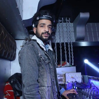 &Ntilde;eeraj Solanki