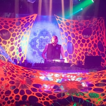 Strahlemann S&auml;nger--Nadalut