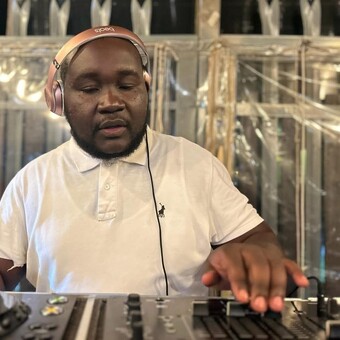 DJ Ma'B