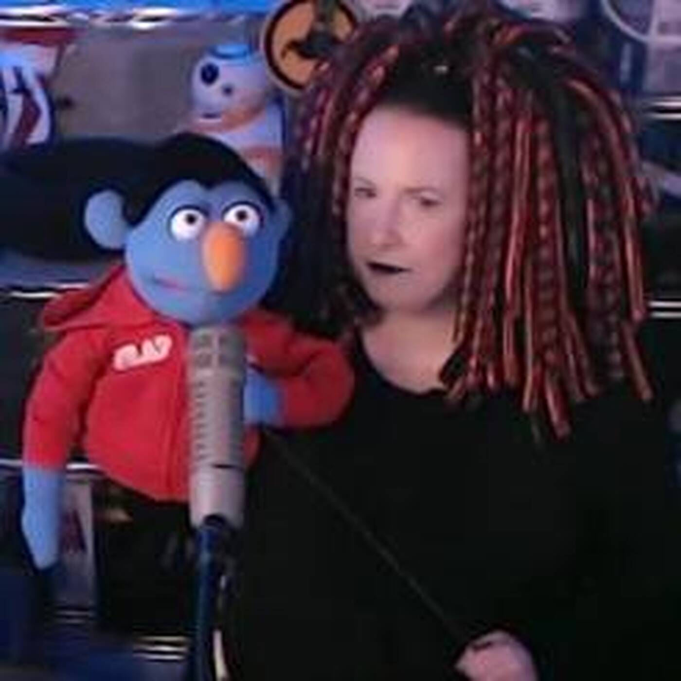 Phoole and the Gang  |  Show 218  |  Puppets and Everything  |  on TheChewb.com  |  26 Jan 2018 episode artwork