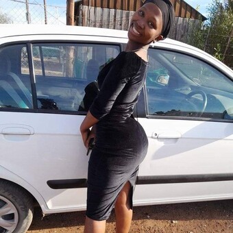 &Ccedil;hēl&atilde;ndr&eacute; Rooi