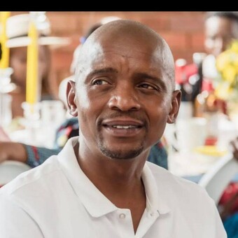 Dumisani Bobo Siwundla