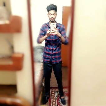 R&ograve;&ntilde; Sharma