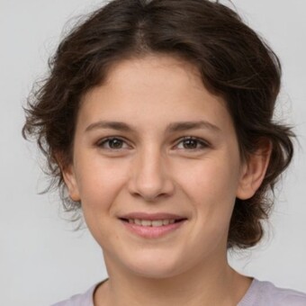 Mari Lyne