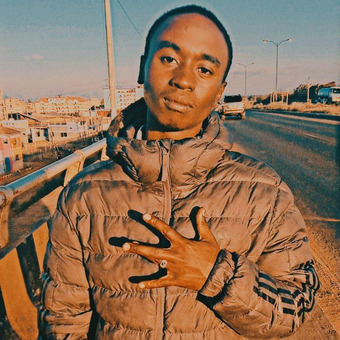 B&egrave;&egrave;ẞh&ograve;p M&ntilde;&ograve;ty