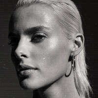 Walls and Windows Pt. 2 🌫️ 💭 ✨ ...by UNCOMMΞRCΞ (t) by UNCOMMΞRCΞ