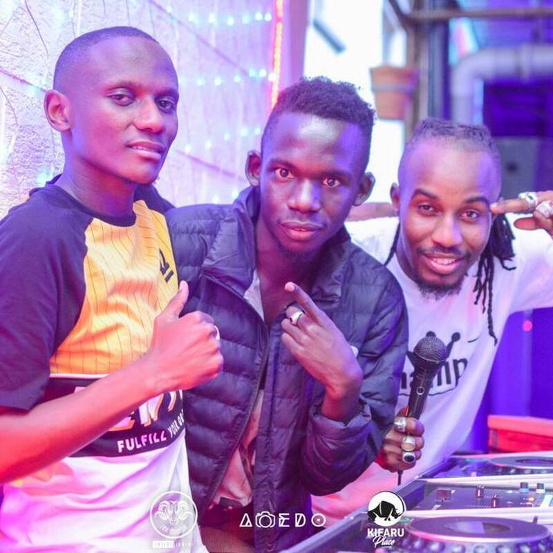 ONE ON ONE SESSION DJ MRAS X SELECTOR KAYANGA X HOTSTEPPA WALKING FIRE LIVE @KIFARU PLACE 2023 MIXTAPE.mp3
