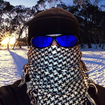 D.J.Lakiss&amp;D.J.N.Hiss