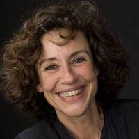 Elena Bossi - Presentación del libro Azotar el aire by UNJu Radio 05