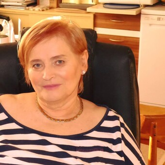 Elena Hudecov&aacute;