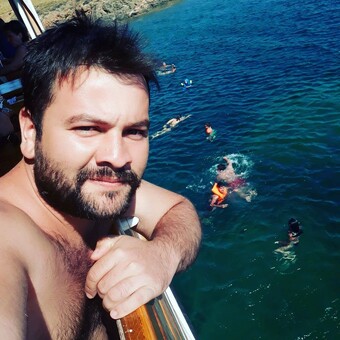Cihan &Ouml;zGen
