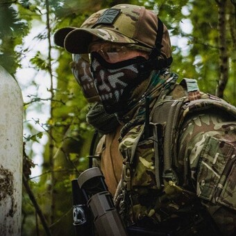 Paul Nicky Lar Burnett