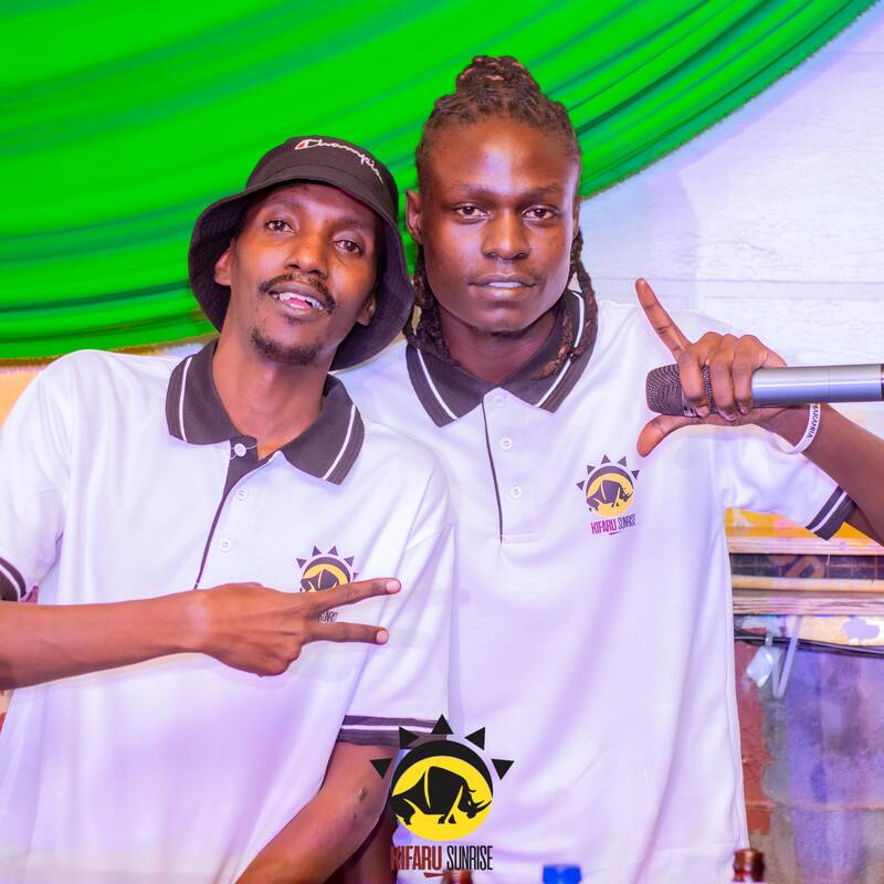 KIFARU SUNRISE GOOGLING TIME MIXTAPE MOOSHE GOOGLER AND REAL SKYLARKS CAPTURED LIVE @ KIFARU LOUNGE