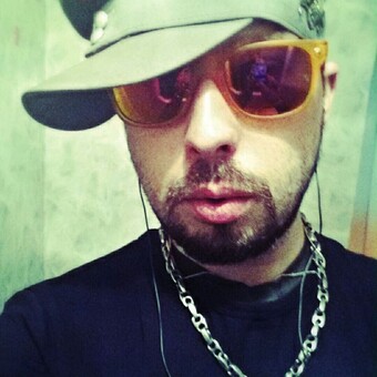 Руслан Коричневыйсахар