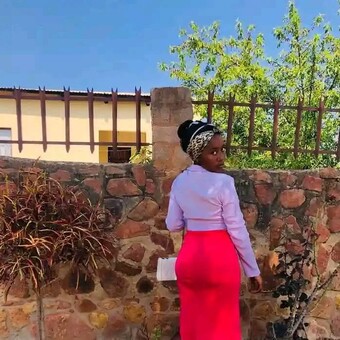 Ausi Thatoentle
