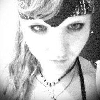 KayOticFox (Priestess)