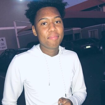 Zinaylin Beckweitz II