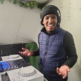 Obonwelerato Jeepers