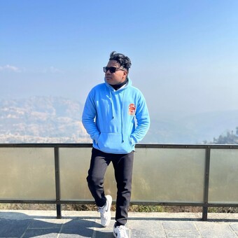 डिजे एंगस