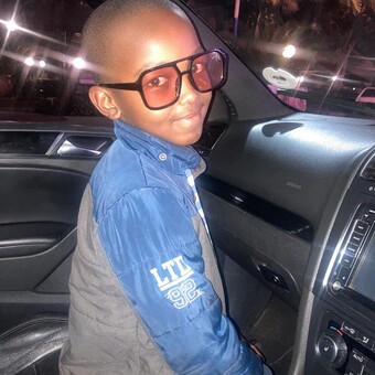 Shazy Nolow Obusitse