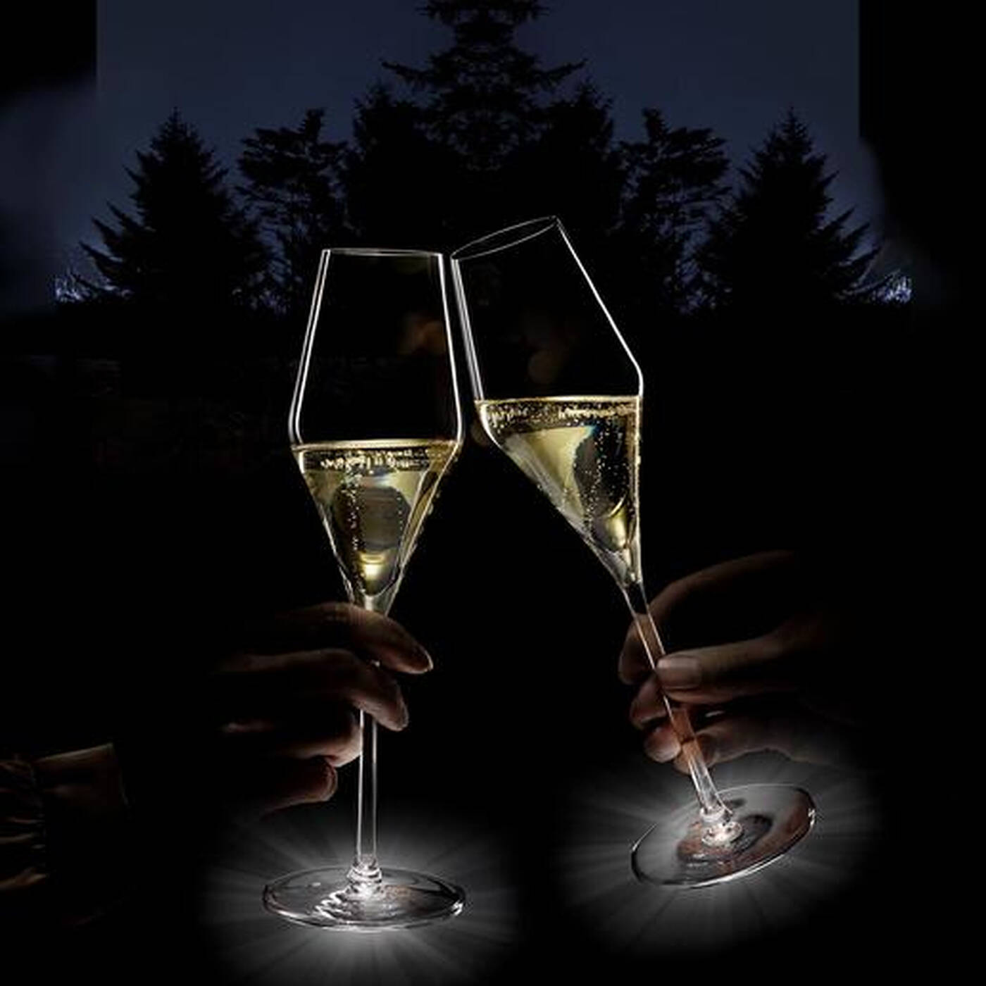 CHAMPAGNE PARTY/13/12/2023/ episode artwork