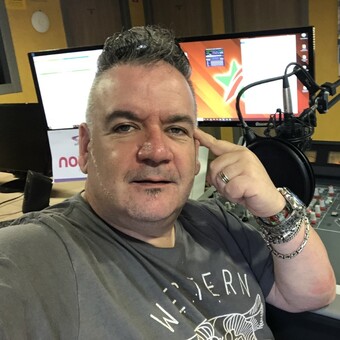 hit clubbin&acute;radio show