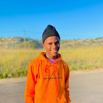 Simphiwe Umfan'&oslash;muhle Dlamini