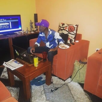 V&iuml;t&acirc; Mz&iuml;m&acirc;