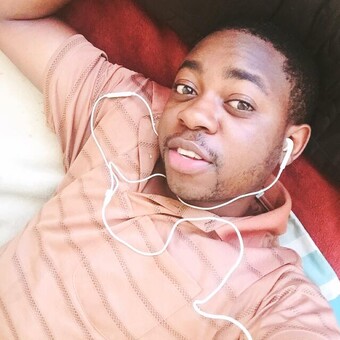 Tinashe Floyd Bizeki