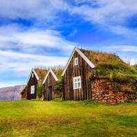 Island - TA3 za hranicami by Satur.sk