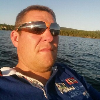 &Oslash;ystein Str&oslash;m