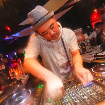 DJ becchie