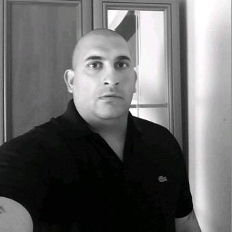 Mikl&oacute;s Lakatos